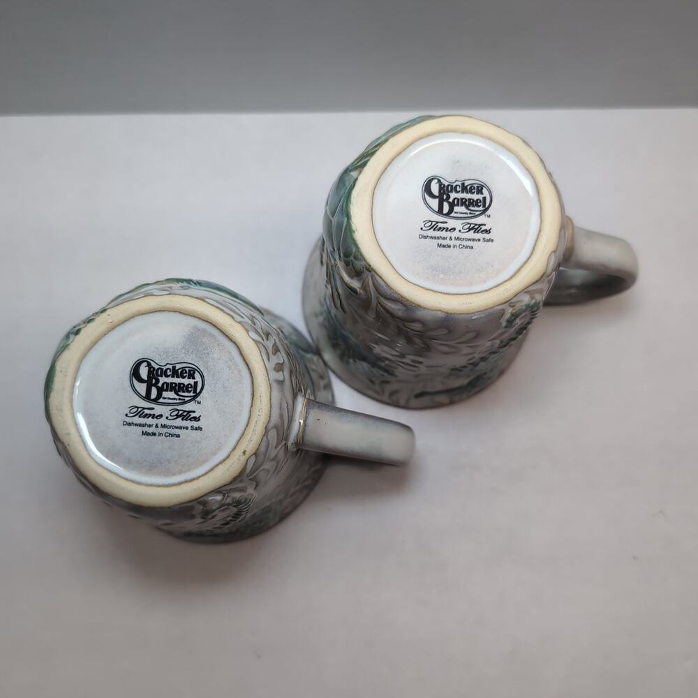 Set of 2 Cracker Barrel Mugs 3D Seahorse Seashell Starfish Lobster Beach Ocean - Picture 6 of 7